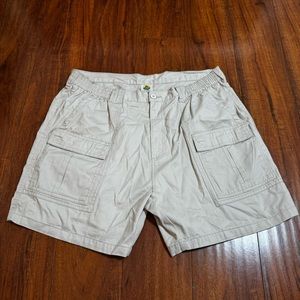 NEW BLUE WATER BEACH KHAKI CARGO SHORTS SZ 42